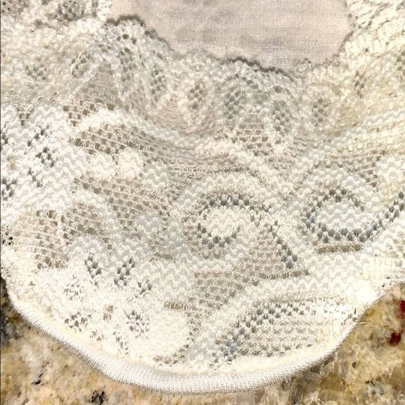 Ivory Lace Slipper - Picture 2 of 4